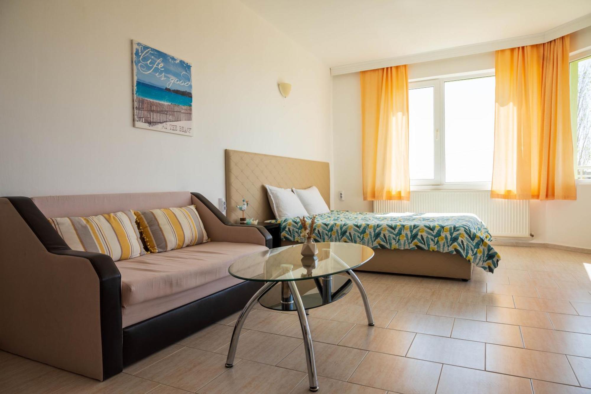 Family Hotel Perla Golden Sands Exteriör bild