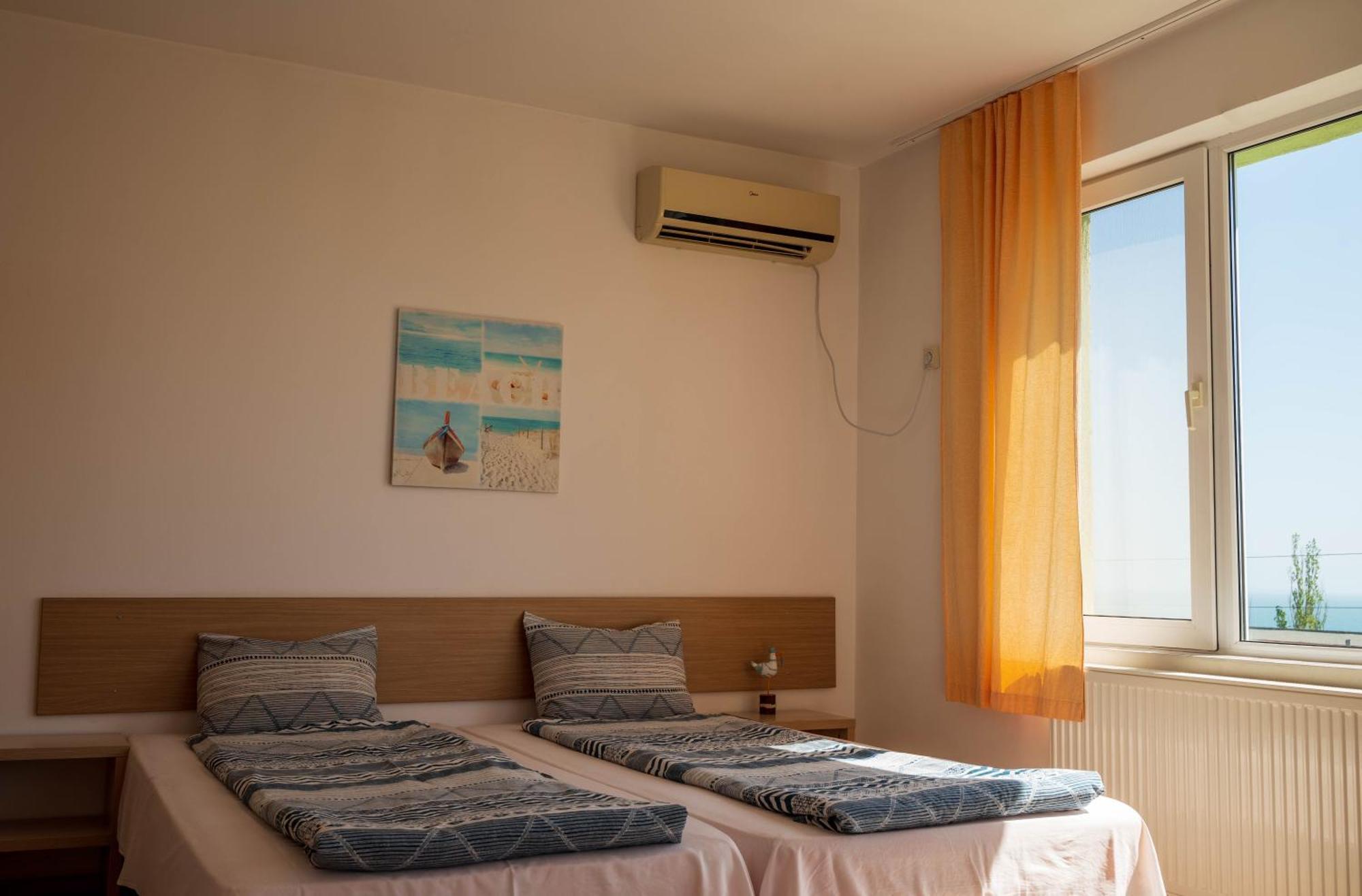 Family Hotel Perla Golden Sands Exteriör bild