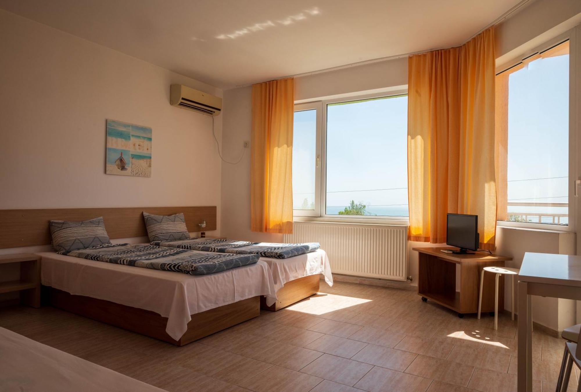 Family Hotel Perla Golden Sands Exteriör bild