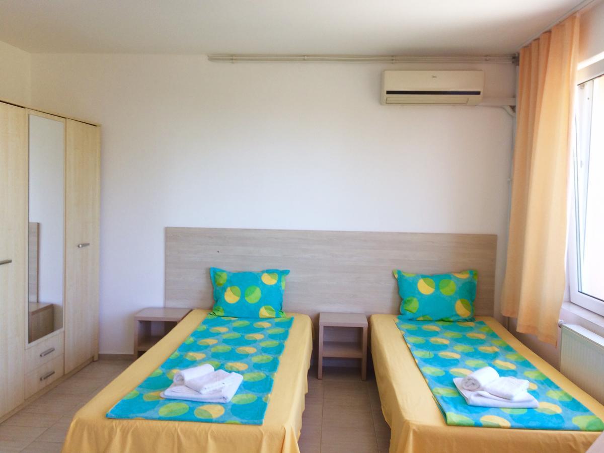 Family Hotel Perla Golden Sands Exteriör bild